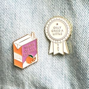 ✨Set of 2 Fashion Brooch